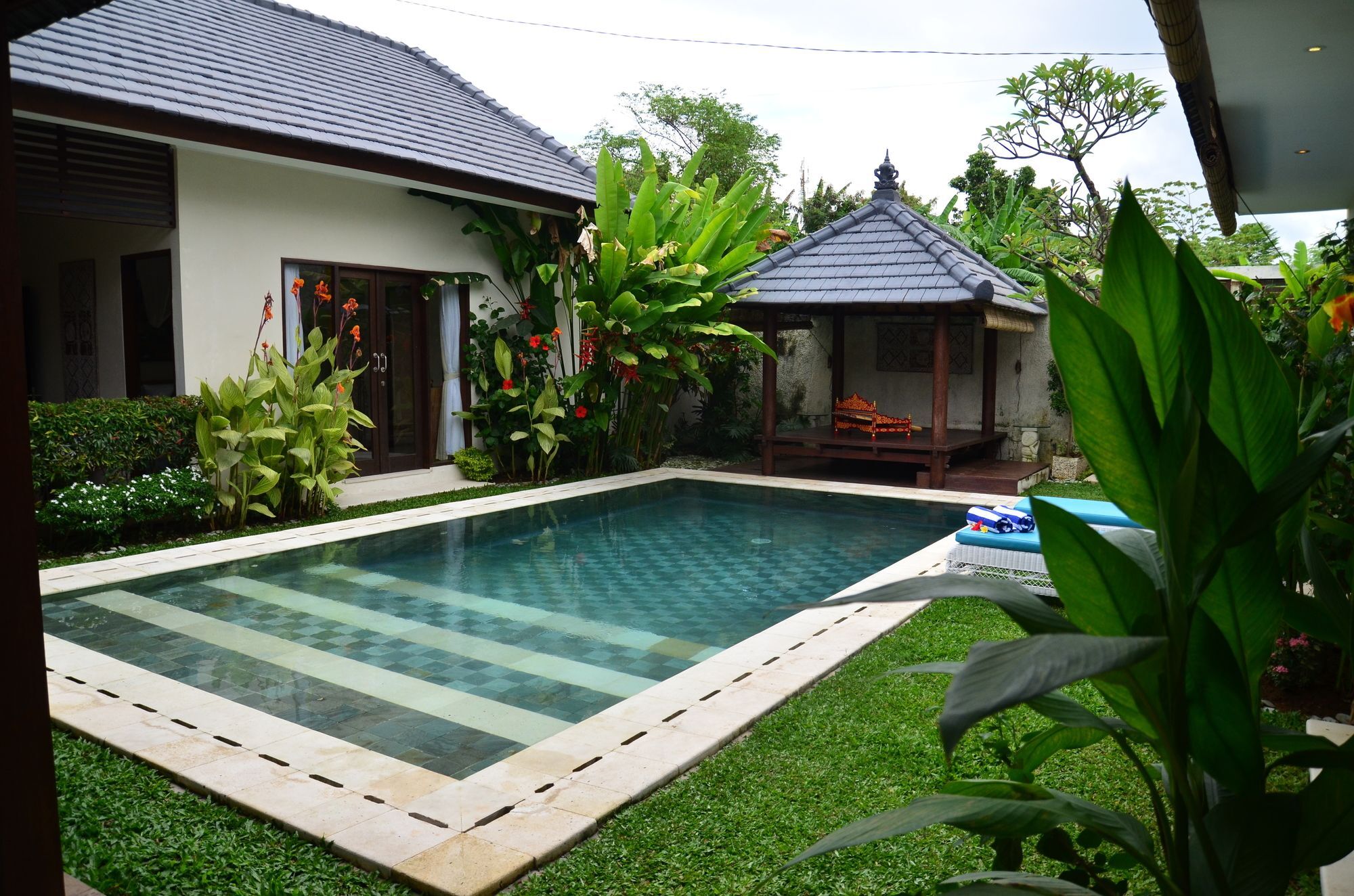 Villa Intan Bali Legian ภายนอก รูปภาพ
